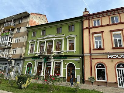 Farmacia DanaFarm Piața Revoluției 4